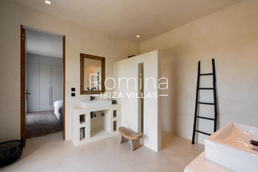 Exceptional Modern Finca with Sea Views and Complete Privacy (38)