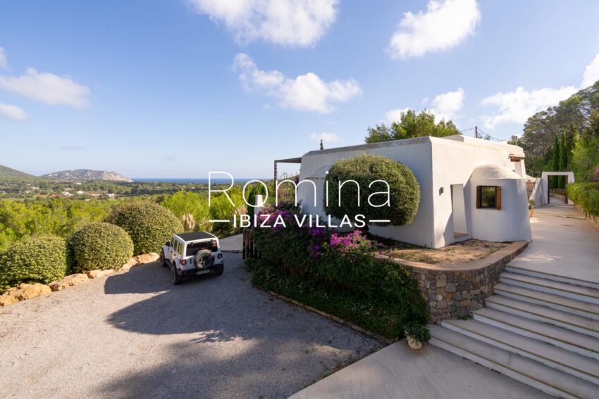 Exceptional Modern Finca with Sea Views and Complete Privacy (8)