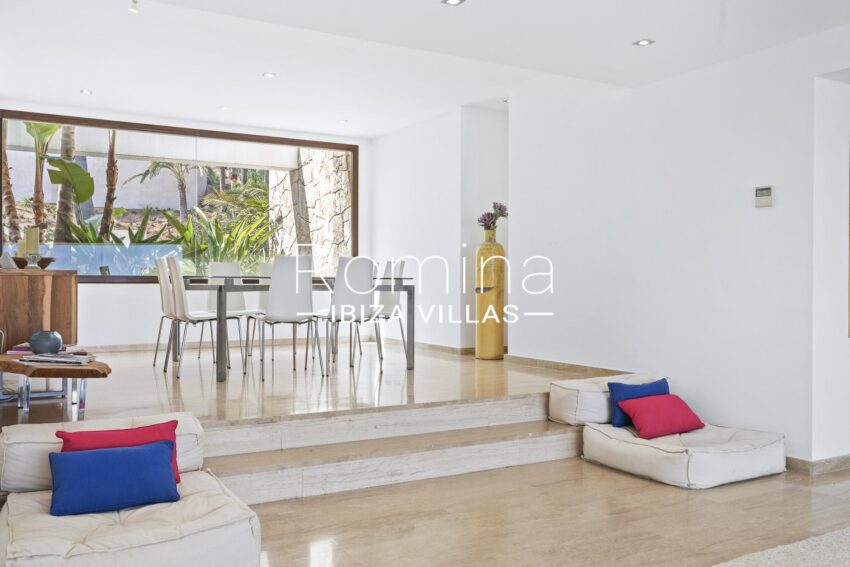 villa-with-beautiful-sea-views-in-exclusive-gated-community (36)